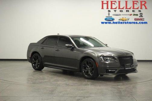2022 Chrysler 300 Touring L