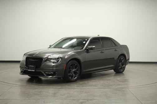 2022 Chrysler 300 Touring L