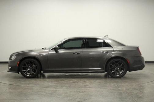 2022 Chrysler 300 Touring L