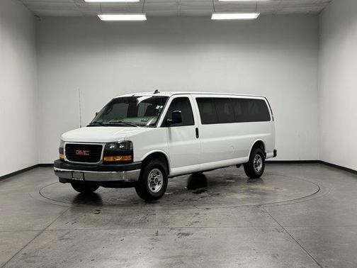 2023 GMC Savana 3500 LT