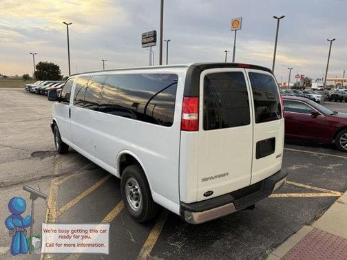 2023 GMC Savana 3500 LT