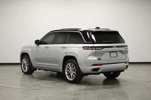 Silver Zynith 2023 Jeep Grand Cherokee 4xe Summit