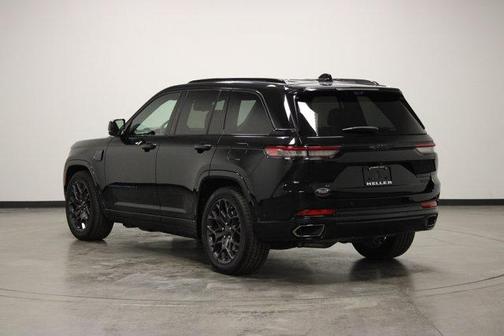 Diamond Black 2023 Jeep Grand Cherokee 4xe Summit