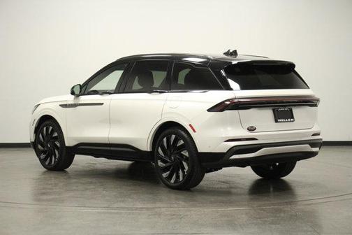 2024 Lincoln Nautilus Reserve