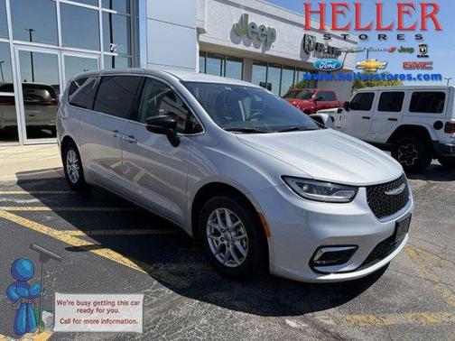Silver Mist Clearcoat 2024 Chrysler Pacifica Touring-L