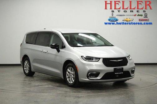 Silver Mist Clearcoat 2024 Chrysler Pacifica Touring-L