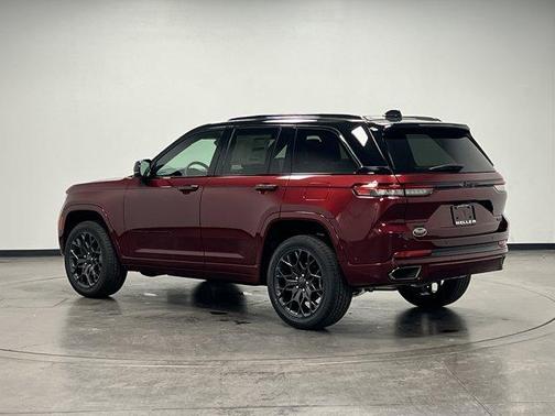 2025 Jeep Grand Cherokee Summit