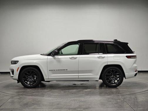 2025 Jeep Grand Cherokee Summit