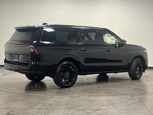 2025 Lincoln Navigator L Reserve