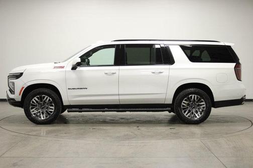 Iridescent Pearl Tricoat 2025 Chevrolet Suburban Z71