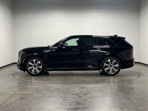 2025 Cadillac Escalade IQ Luxury 1