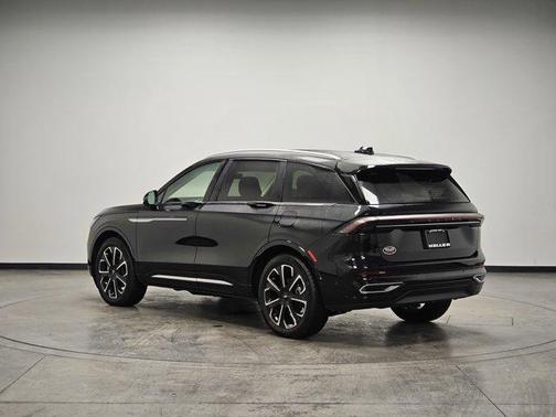 2024 Lincoln Nautilus Reserve