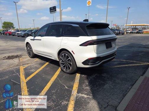 White Platinum Clearcoat Metallic 2024 Lincoln Nautilus Black Label