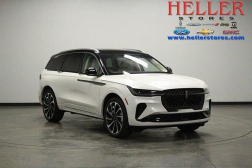 White Platinum Clearcoat Metallic 2024 Lincoln Nautilus Black Label