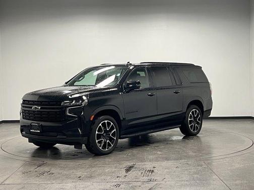 2023 Chevrolet Suburban RST