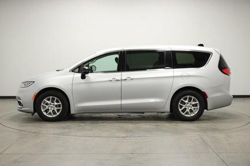 2024 Chrysler Pacifica Touring-L