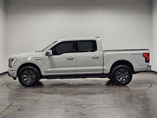 2023 Ford F-150 Lightning LARIAT