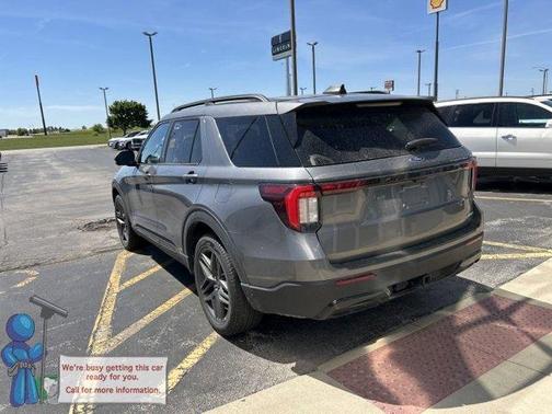 Gray Metallic 2025 Ford Explorer ST-Line