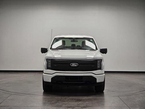 2024 Ford F-150 Lightning Flash