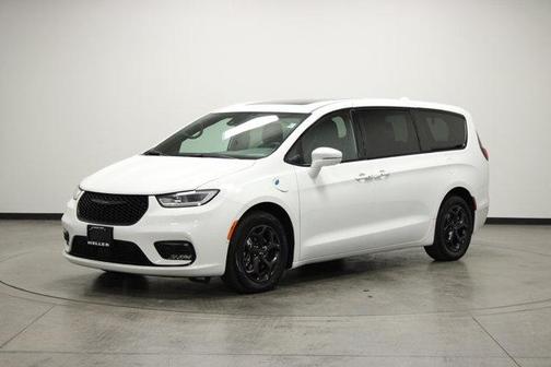 2022 Chrysler Pacifica Hybrid Limited