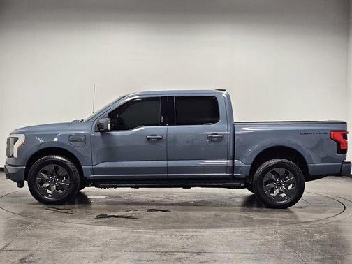 2023 Ford F-150 Lightning LARIAT