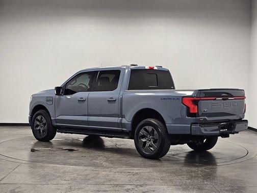 2023 Ford F-150 Lightning LARIAT