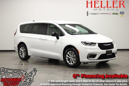 Bright White Clearcoat 2026 Chrysler Pacifica Select
