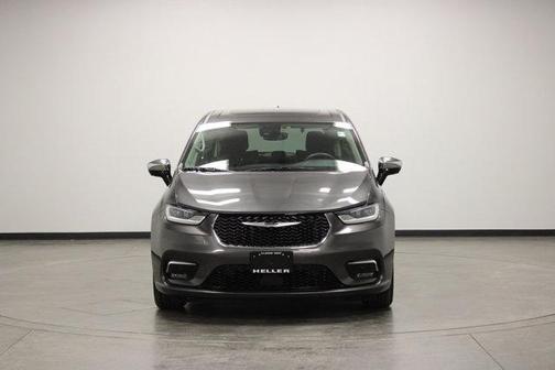 Granite Crystal Clearcoat Metallic 2023 Chrysler Pacifica Hybrid Limited