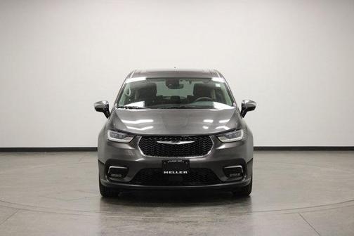 Granite Crystal Clearcoat Metallic 2023 Chrysler Pacifica Hybrid Limited