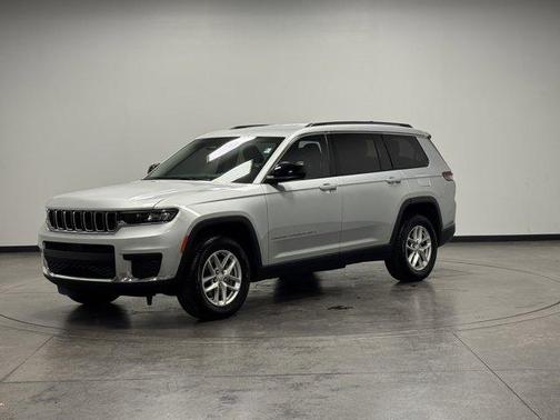 2022 Jeep Grand Cherokee L Laredo