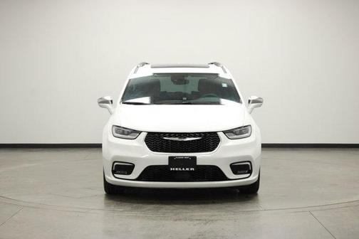 2022 Chrysler Pacifica Hybrid Pinnacle
