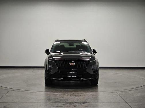2025 Cadillac XT4 Sport
