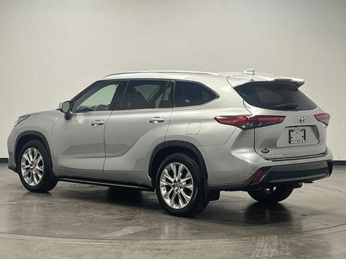 2023 Toyota Highlander Hybrid Limited