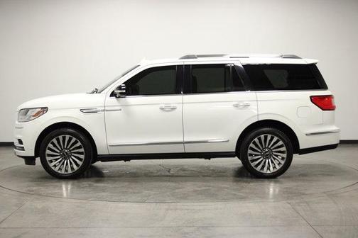 White 2020 Lincoln Navigator Reserve