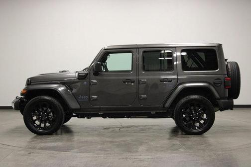 Granite Crystal Clearcoat Metallic 2025 Jeep Wrangler 4xe Sahara
