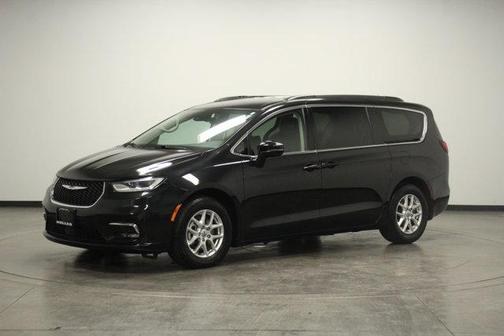 2022 Chrysler Pacifica Touring-L