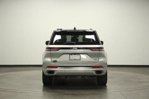 2024 Jeep Grand Cherokee Summit
