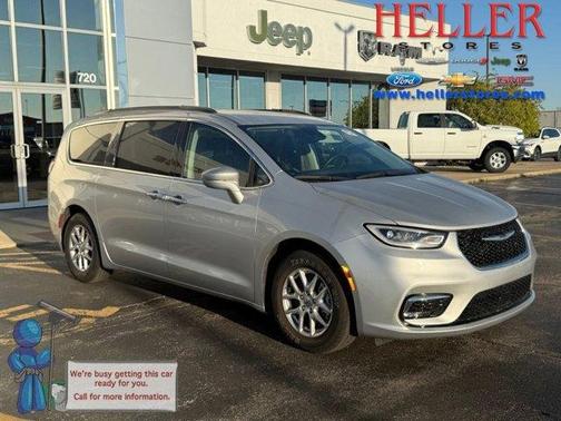 2022 Chrysler Pacifica Touring-L
