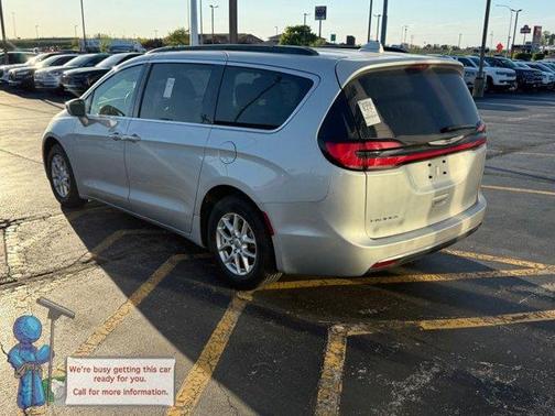 2022 Chrysler Pacifica Touring-L