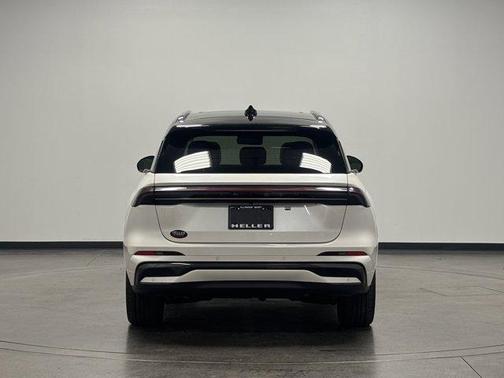 2025 Lincoln Nautilus Black Label
