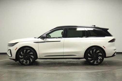 2025 Lincoln Nautilus Black Label
