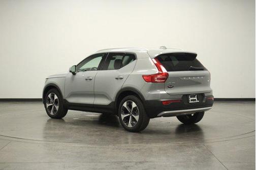 2025 Volvo XC40 B5 Plus Bright Theme