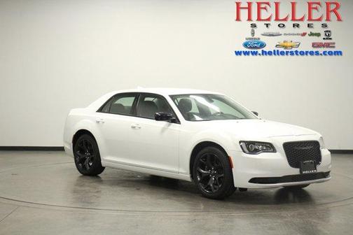 2022 Chrysler 300 Touring