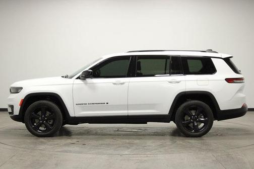 2022 Jeep Grand Cherokee L Laredo