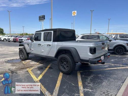 Silver Zynith Clearcoat 2023 Jeep Gladiator Mojave