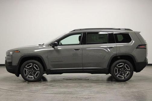 Sting Gray Clearcoat 2026 Jeep Cherokee LAREDO/LIMITED