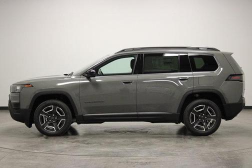 Sting Gray Clearcoat 2026 Jeep Cherokee LAREDO/LIMITED