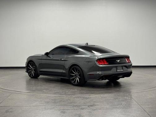 2022 Ford Mustang EcoBoost