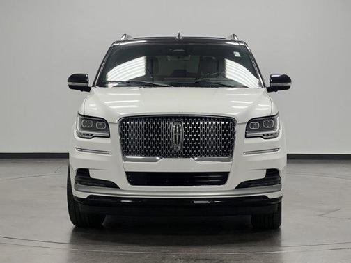 2022 Lincoln Navigator L Reserve