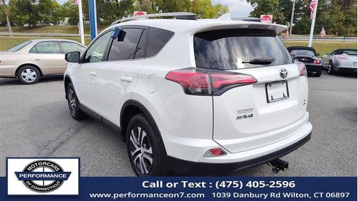 2018 Toyota RAV4 LE